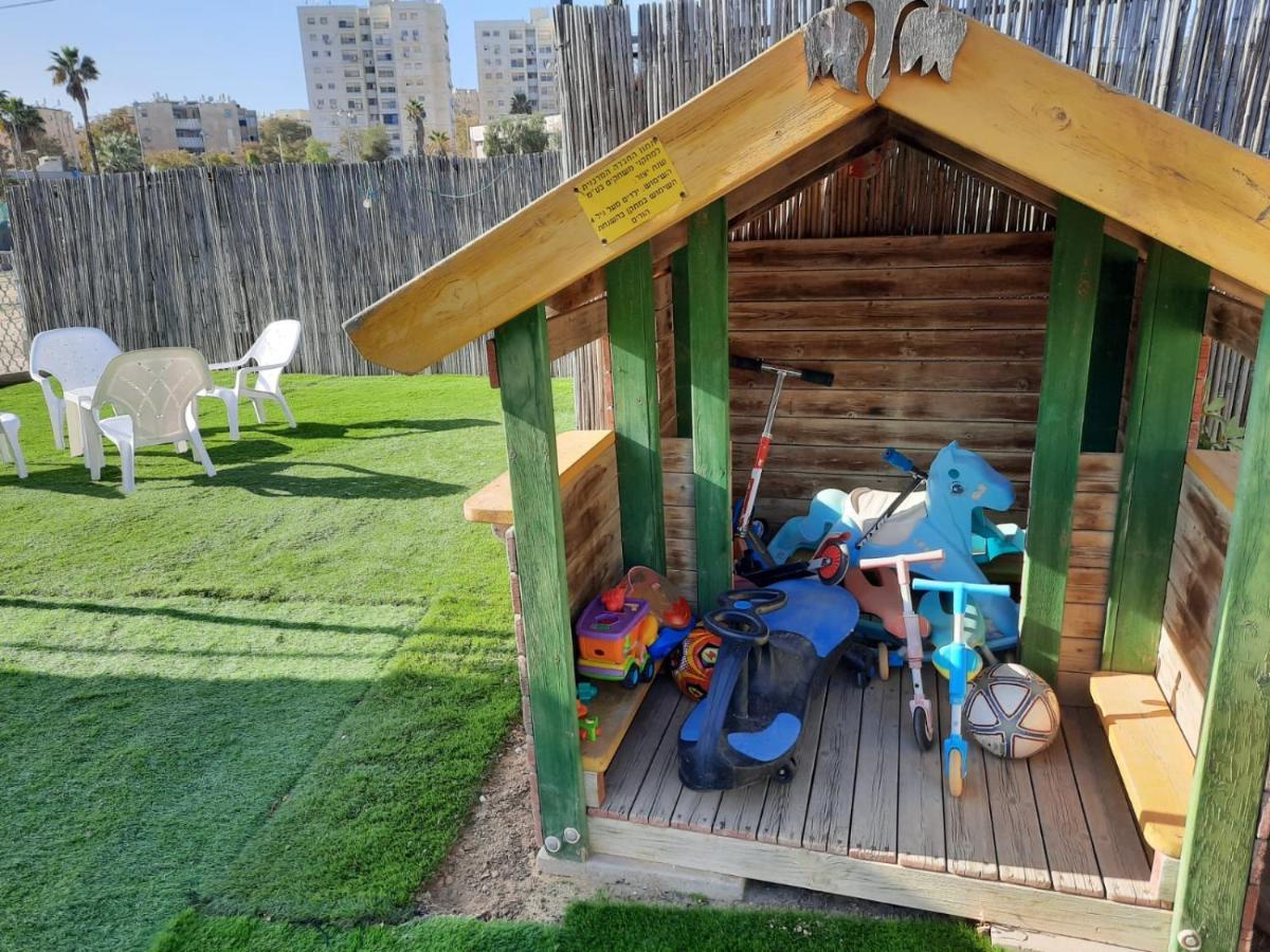 Akhva Accommodation Unit-אחווה יחידת אירוח Арад Екстериор снимка