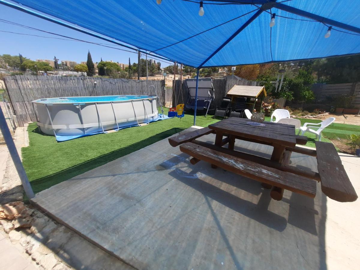 Akhva Accommodation Unit-אחווה יחידת אירוח Арад Екстериор снимка