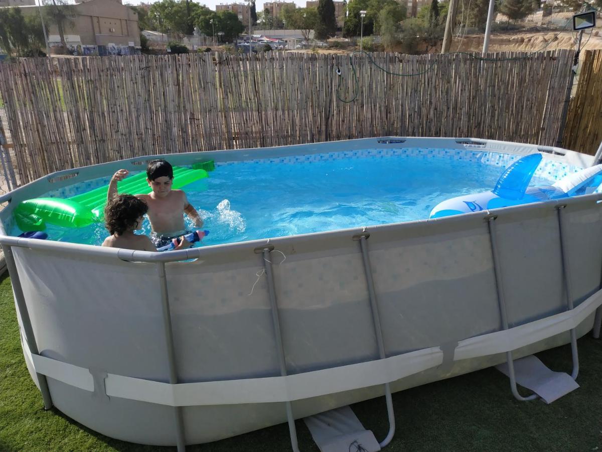 Akhva Accommodation Unit-אחווה יחידת אירוח Арад Екстериор снимка